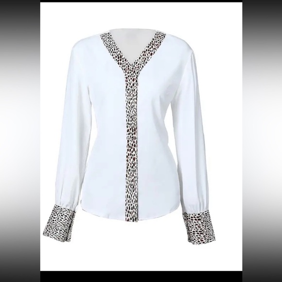 Leopard Patch Lantern Sleeve Button Front Top - Picture 4 of 7